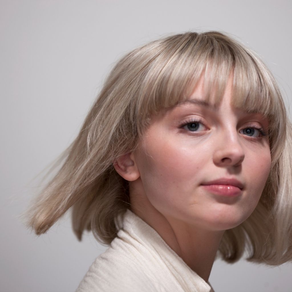 BRUNS Products Nr25 Unscented Blonde Beauty Balsam Hajusteeton Hopeahoitoaine 300ml