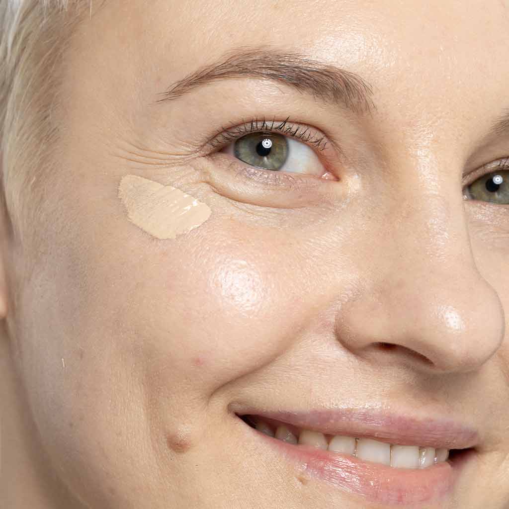 Uoga Uoga Liquid Mineral Concealer Nestemäinen Peitevoide 5ml - 671 Invisible Hero No. 1 - Very Light