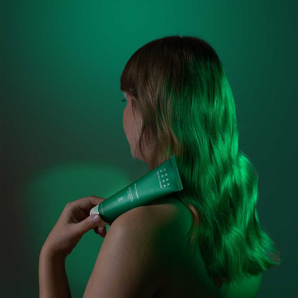 Uoga Uoga More Passion Volumising Hair Balm Tuuheuttava Hoitoaine 140ml