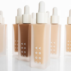 Uoga Uoga Mineral Serum Foundation SPF20 Seerumimeikkivoide 30ml - 681 Rising Moon