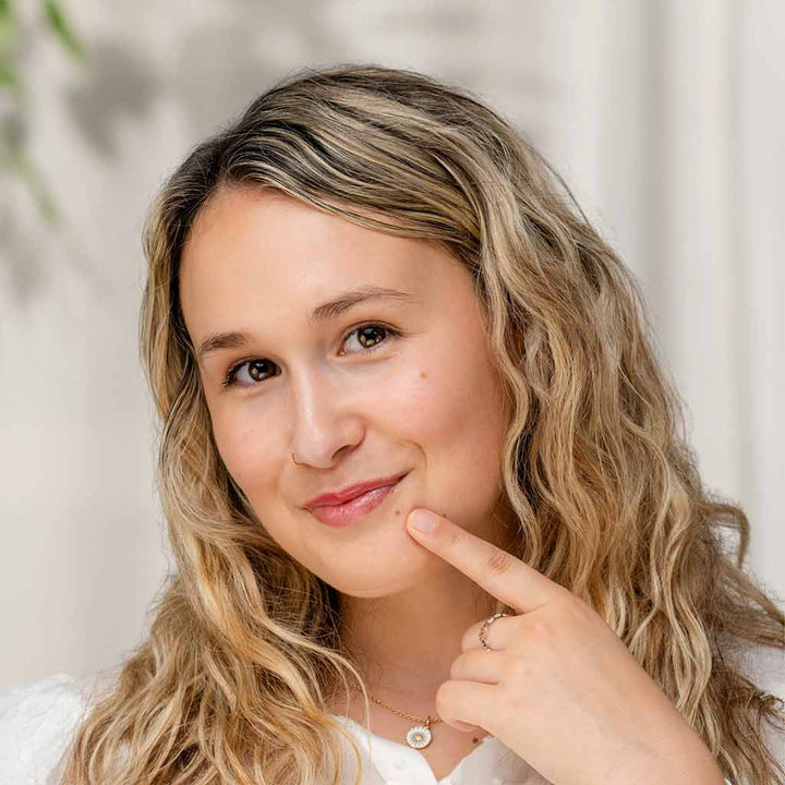 Evolve Organic Beauty Bio-Retinol Glossy Lip Oil 15ml