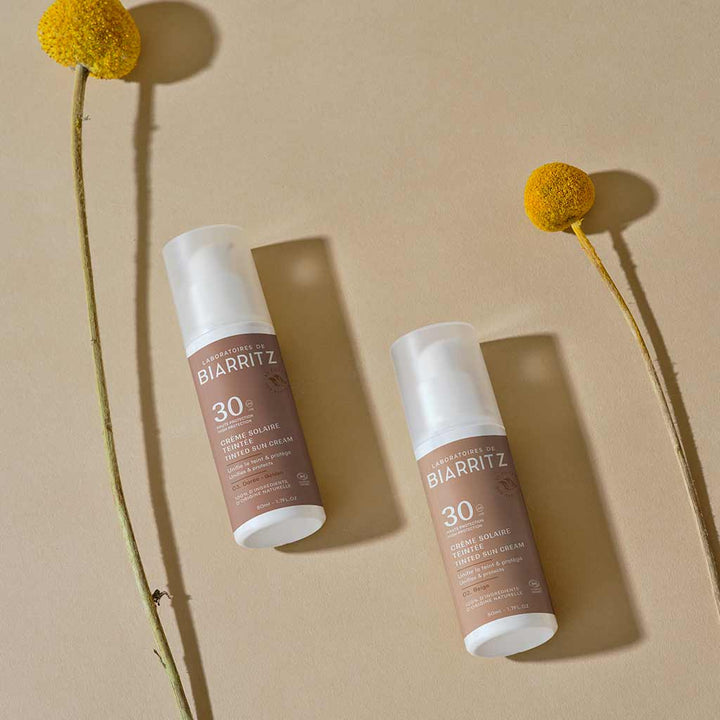 Laboratoires de Biarritz sävyttävä aurinkovoide kasvoille SPF30 50ml - Beige