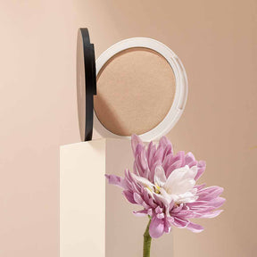 Lily Lolo Pressed Finishing Powder Viimeistelypuuteri 8g