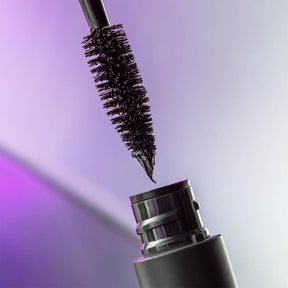 Mádara COME CLOSER Infinite Lash ripsiväri 6ml