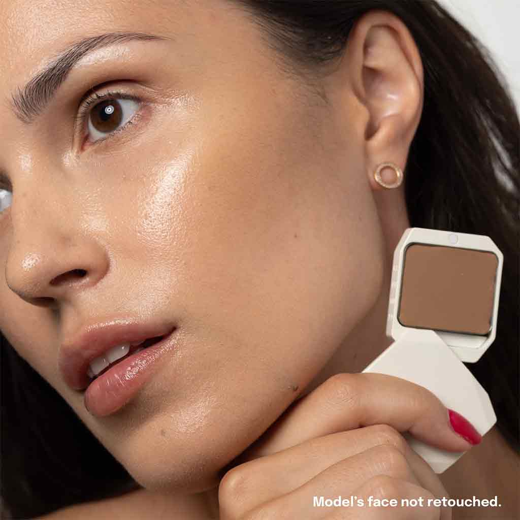 Uoga Uoga Cream Contour Voidemainen varjostusväri Soft Shade 4g
