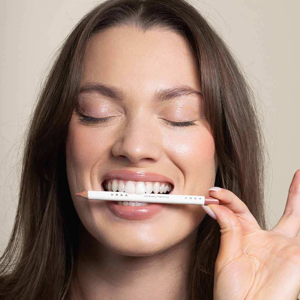 Uoga Uoga Lip Pencil Huultenrajauskynä 5g - 854 Universally Flattering