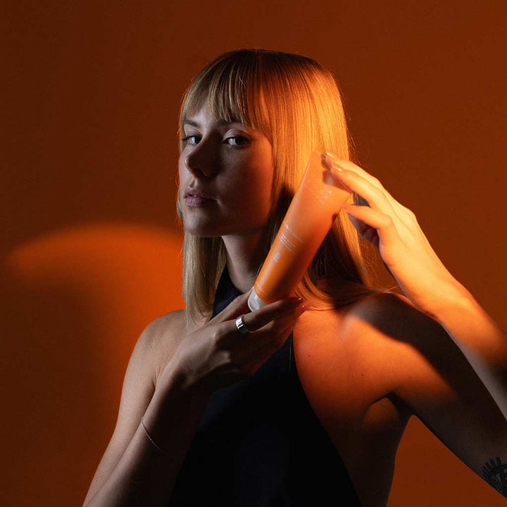 Uoga Uoga More Fireworks Strength and Shine Hair Balm Vahvistava Hoitoaine 140ml